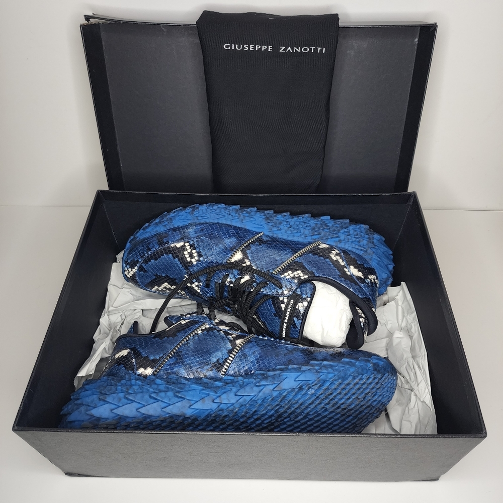 Giuseppe Zanotti Urchin Men's low top sneaker, blue black white